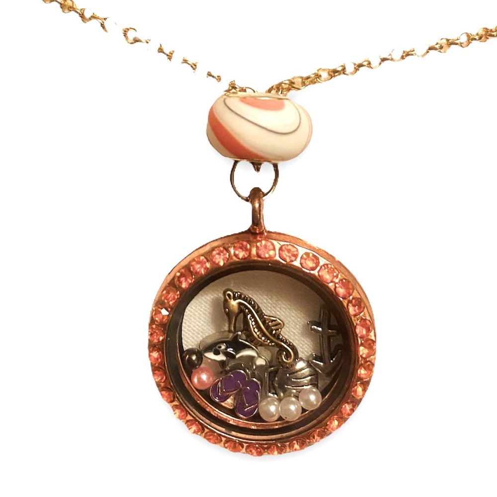 BEACH LIFE boutique charm circle locket pendant necklace + FREE CHARM EXTRAS! - Picture 2 of 4